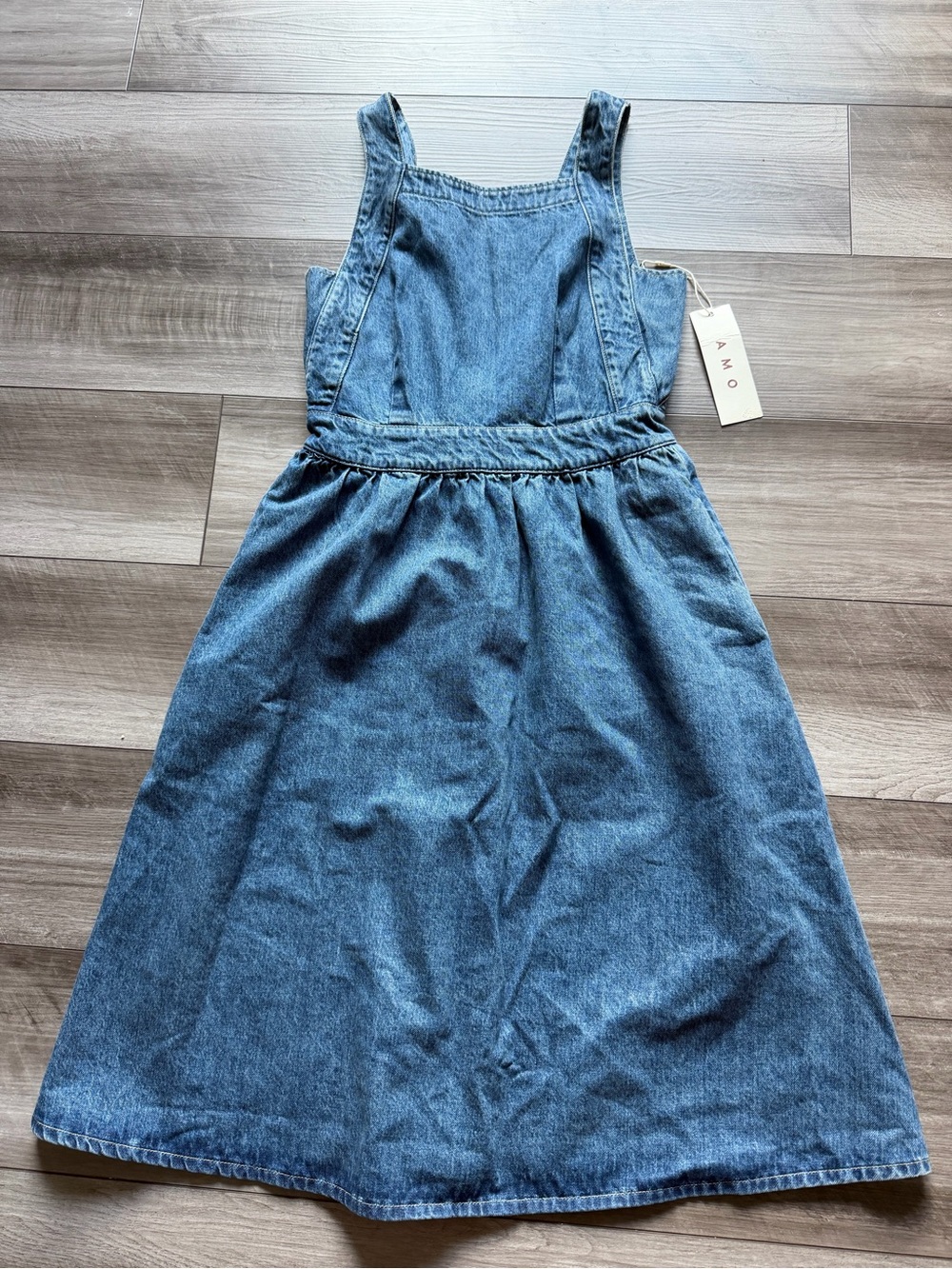 AMO Denim Apron Dress in Thrive S - Picture 2 of 10